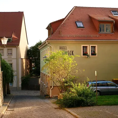 Dom-eck Hotel